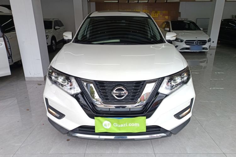 Used Nissan X-Trail 2023 Classic 2.0L Two-Wheel Drive Smart Connect Premium Edition
