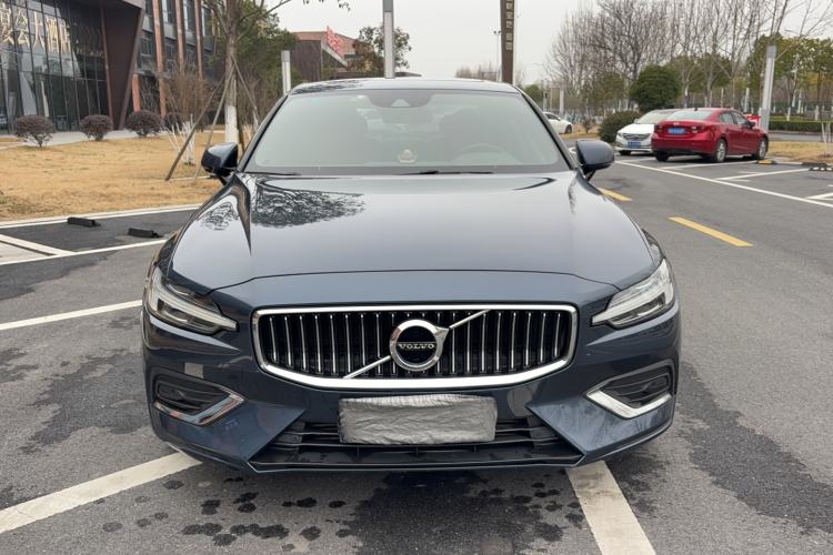 Used Volvo S60 2021 T4 Zhiyi Luxury Edition