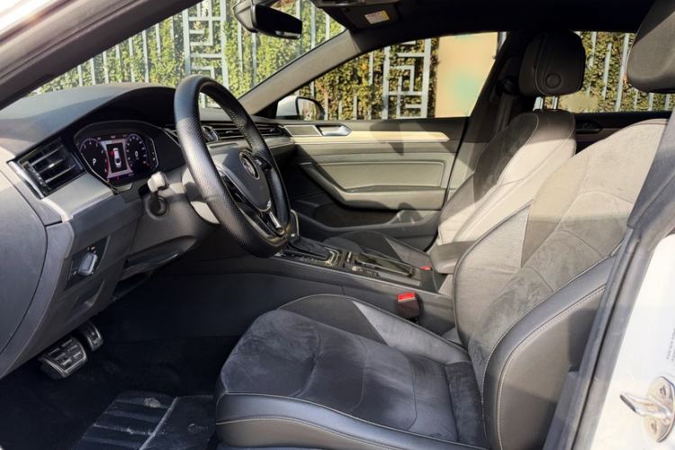 Used Volkswagen FAW-Volkswagen CC 2020 330TSI Huayan Edition China VI Standard
