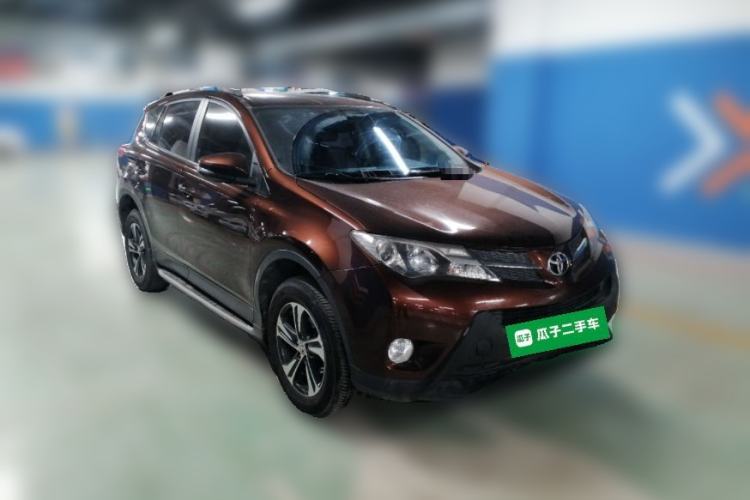 Used Toyota RAV4 2015 2.0L CVT Two-Wheel Drive Fashion Edition