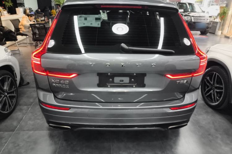 Used Volvo XC60 2018 T5 4x4 Smart & Sporty Edition
