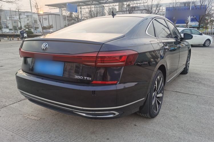 Used Volkswagen Passat 2022 330TSI Luxury Edition
