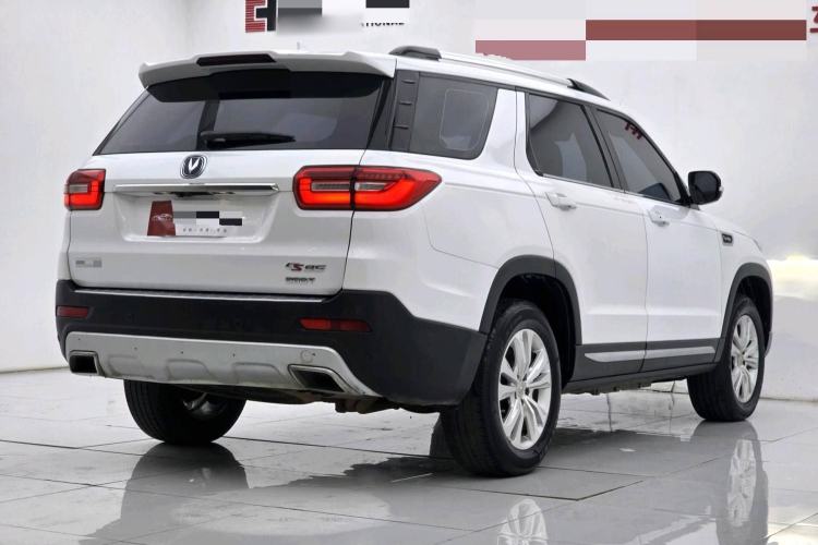 Used Changan CS95 2017 2.0T Two-Wheel Drive Zhiyuan Edition
