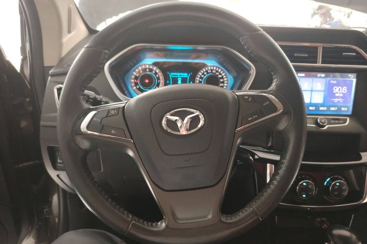 Used FAW Yingzhi G3 2016 G3S 1.5L CVT Luxury Navigation Edition
