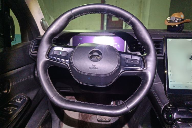 Used Nio ES8 2020 415 km Signature Edition 6-Seater Version
