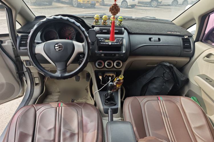 Used Everus S1 2014 1.3L Manual Comfort Edition