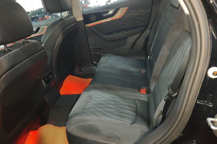 Used Hongqi HS5 2022 Revised Version 2.0T Smart Connect Flagship Edition
