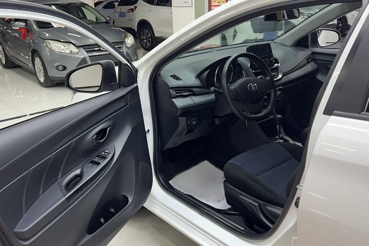 Used Toyota YARiS L 2020 1.5L CVT Leading Edition
