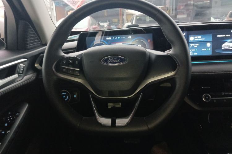 Used Ford Escort 2021 1.5L Automatic Diamond Edition
