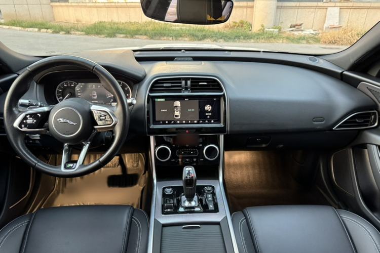 Used Jaguar XEL 2020 2.0T 200PS R-DYNAMIC Youth Sports Edition
