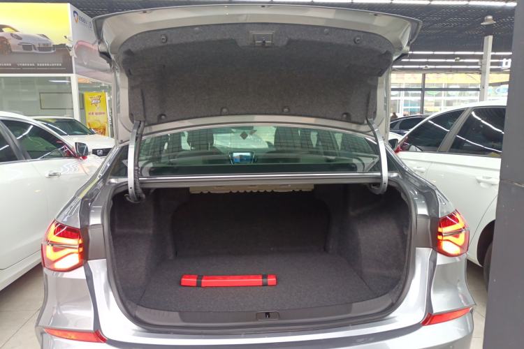 Used Chevrolet Monza 2020 Light Hybrid RS 330T Automatic Comfort Edition