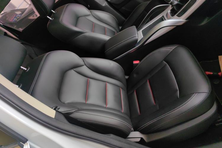 Used Geely Auto Emgrand X7 Sport 2018 2.0L Manual Two-Wheel Drive Zhiya Version