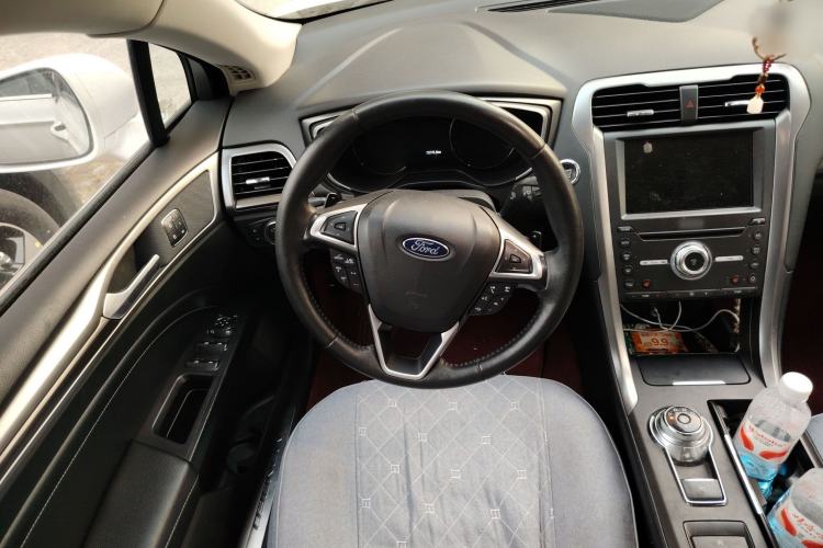 Used Ford Mondeo 2017 EcoBoost 180 Ultimate Model
