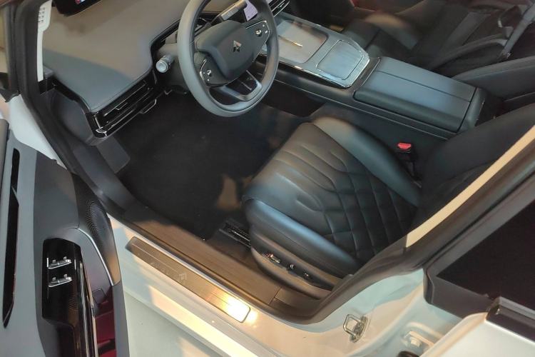 Used  GT 2024 Global Model 710 Ultra-High-Voltage LiDAR Edition
