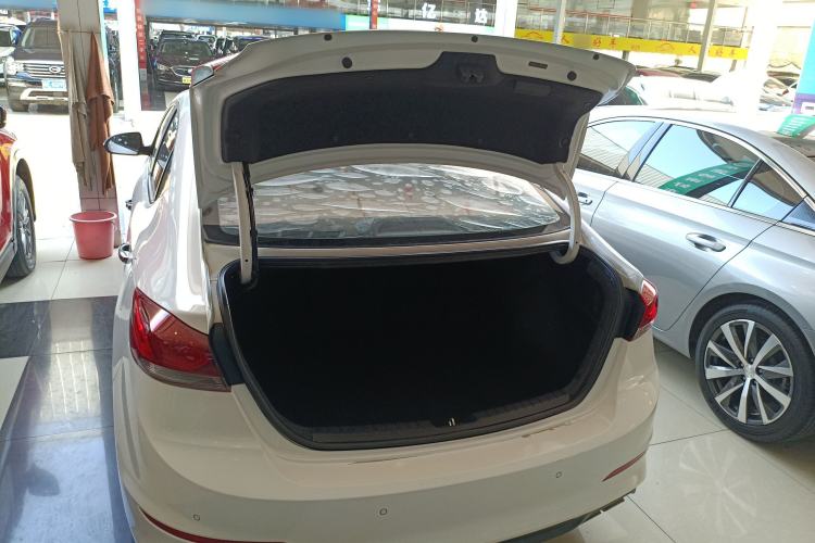 Used Hyundai Elantra 2018 1.4T Dual-Clutch Xuan Dong · Dynamic Edition