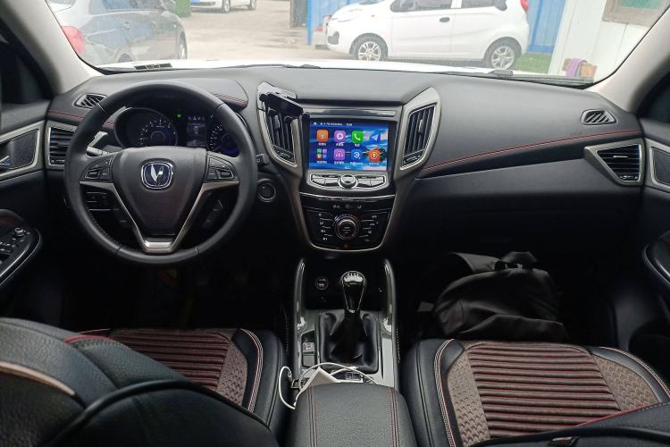 Used Changan CS75 2017 Shangkui Edition 1.5T Manual Fengxiang Model
