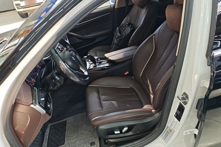 Used BMW 5 Series 2022 Restyled 525Li Luxury Package
