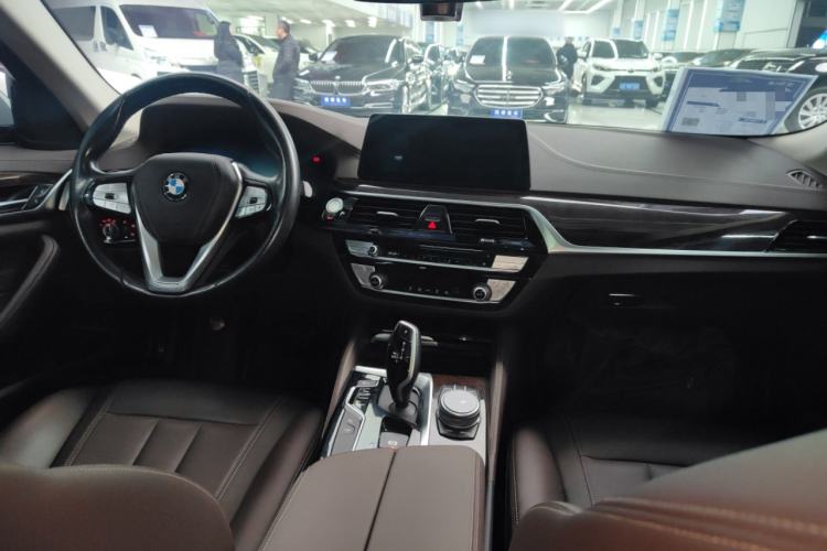 Used BMW 5 Series 2020 525Li Luxury Package