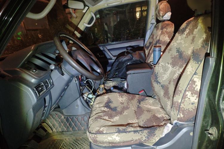 Used Leopaard Q6 2014 2.4L Two-Wheel Drive Version
