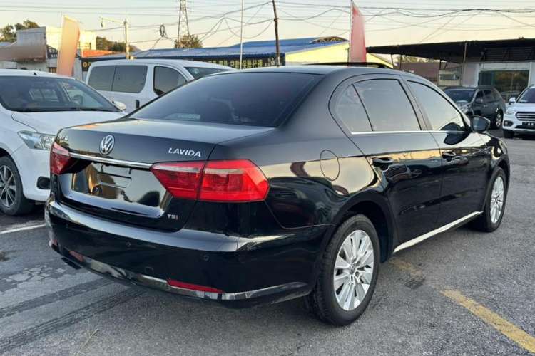 Used Volkswagen Lavida 2013 Revised Version 1.4 TSI DSG Comfort Edition
