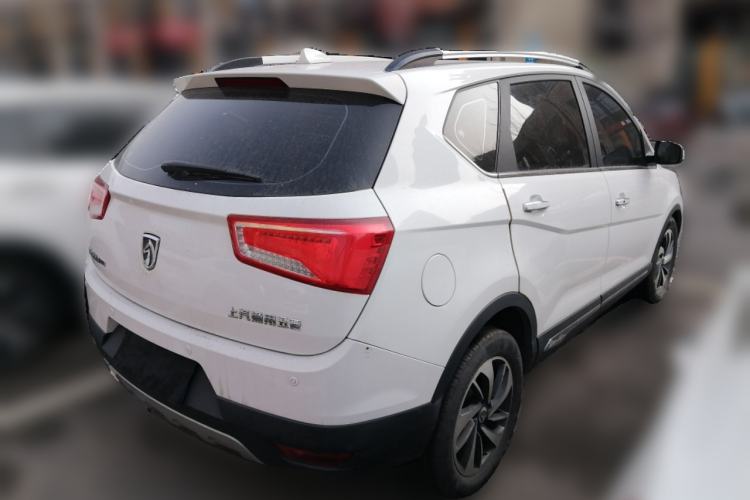 Used Baojun 560 2016 1.5T Manual Luxury Version
