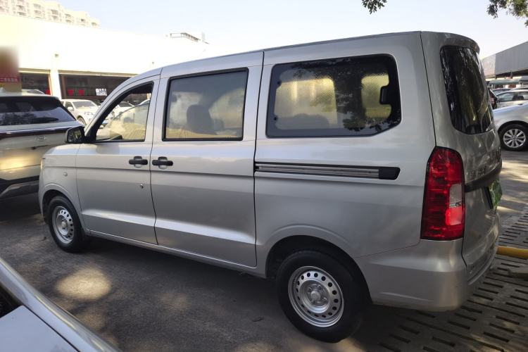Used Wuling Hongguang V 2019 1.5L Jingqu Version China VI LAR
