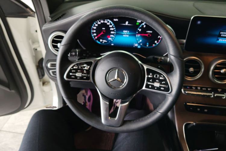 Used Mercedes-Benz GLC 2022 Facelift GLC 260 L 4MATIC Luxury Edition
