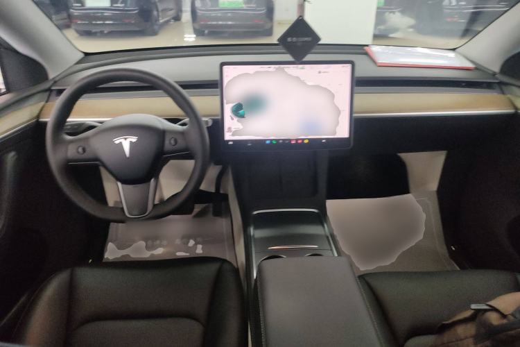 Used Tesla Model Y 2021 Long-Range All-Wheel-Drive Version 3D7
