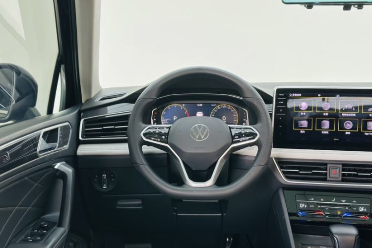 Used Volkswagen Tiguan L 2022 330TSI Automatic Two-Wheel Drive Comfort Edition