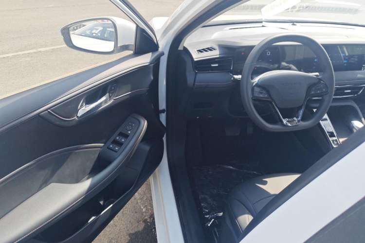 Used Roewe i5 2023 1.5L CVT Luxury Edition
