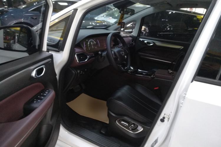 Used GAC Trumpchi M6 2023 PRO 270T DCT Luxury Edition
