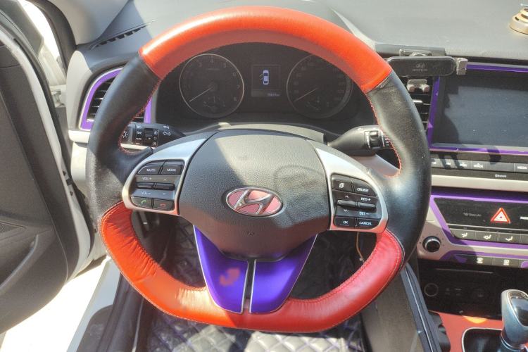 Used Hyundai Elantra 2016 1.6L Automatic ZhiXuan – Elite Version
