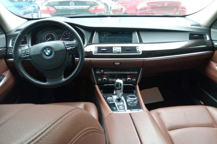 Used BMW 5 Series GT 2014 528i Leading Model
