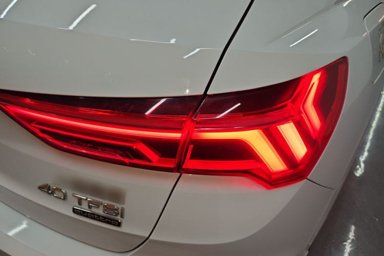 Used Audi Q3 2021 40 TFSI Fashion Dynamic Model
