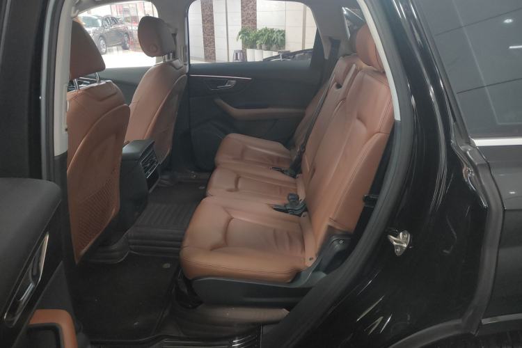 Used Audi Q7 2020 55 TFSI quattro S line sports model
