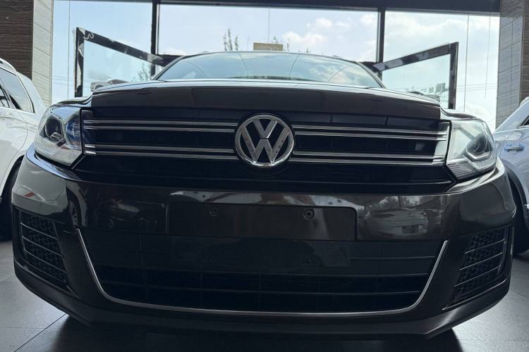 Used Volkswagen Tiguan 2017 300TSI Automatic Two-Wheel Drive Silk Road Comfort Edition
