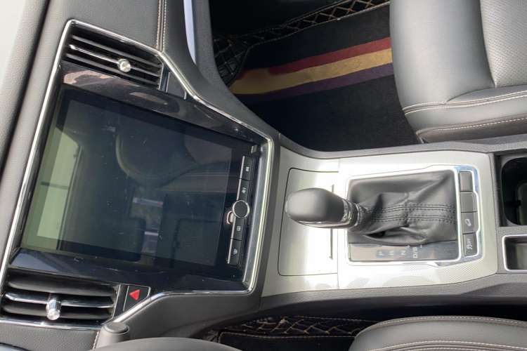 Used Roewe RX5 2020 20T Automatic 4G Connected Million Edition
