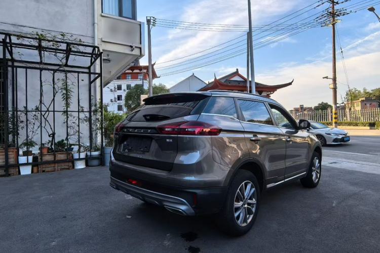 Used Geely Auto Emgrand X7 Sport 2021 Million Edition 1.8TD DCT Two-Wheel Drive Comfort Model
