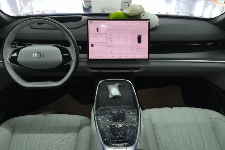 Used  A07 2025 Blue Whale Range-Extending Version 230 Flagship Model