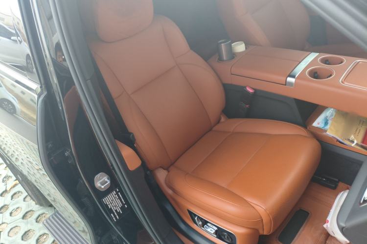 Used Li Auto L8 2023 Pro Model
