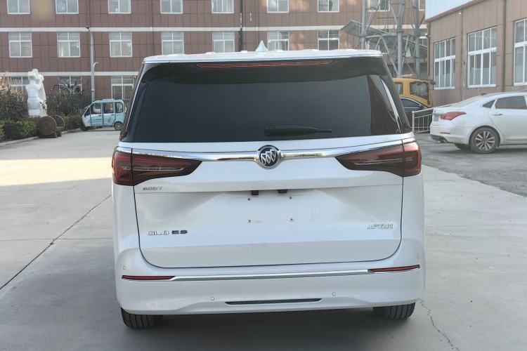 Used Buick GL8 2022 ES Landtrek 653T Luxury Edition
