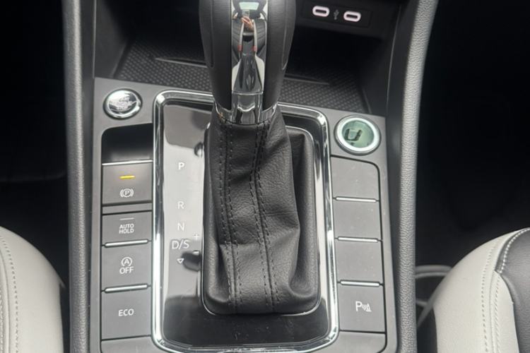 Used Volkswagen Bora 2023 300TSI DSG Prestige Edition