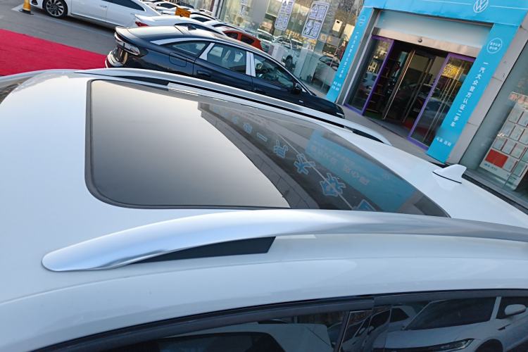 Used Volkswagen Tacqua 2023 200TSI DSG Joy-Connect Edition
