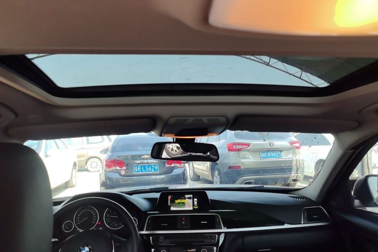 Used BMW 3 Series 2016 320i Fashion Model
