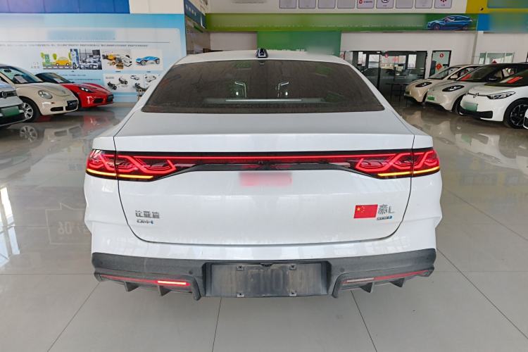 Used BYD Qin L 2025 DM-i Smart Drive 80KM Leading Model