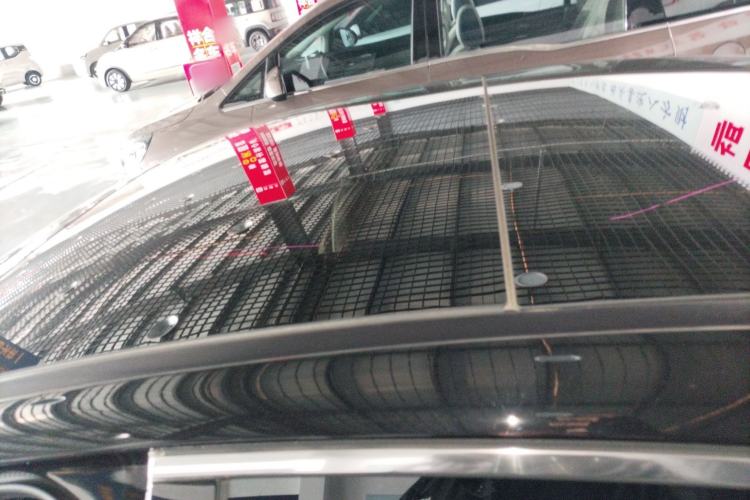 Used Mercedes-Benz E-Class New Energy 2024 E 350 e L Plug-in Hybrid Sports Sedan
