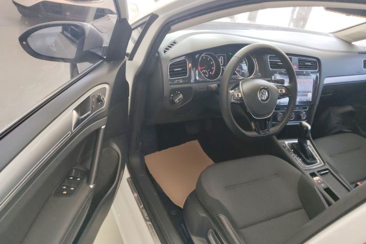 Used Volkswagen Golf 2018 230TSI Automatic Comfort Model