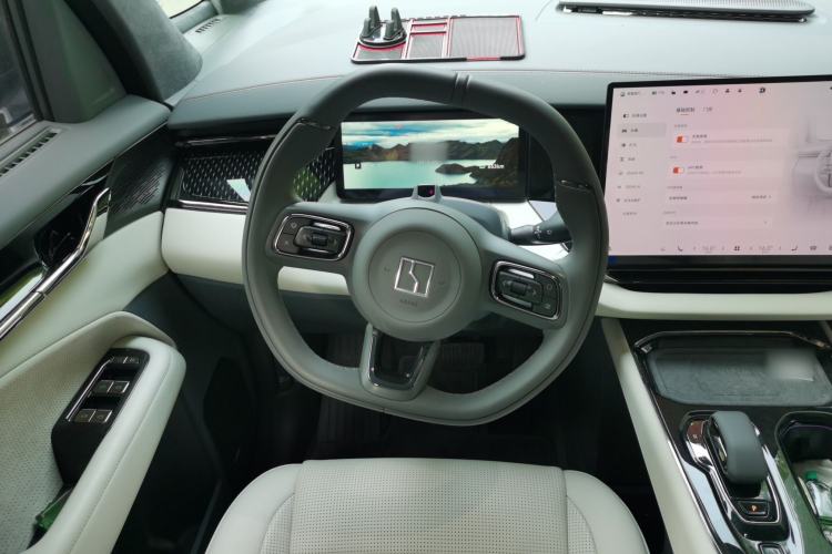 Used Zeekr 009 2024 Six-Seat Executive Version 4WD 140 kWh