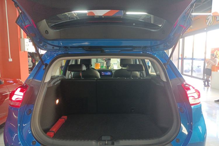 Used Chevrolet Trax 2022 Encore RS 1.5T CVT Cool
