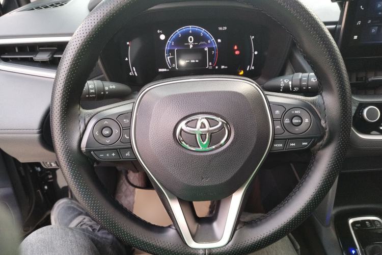 Used Toyota FRONTLANDER 2023 2.0L CVT Leading Edition
